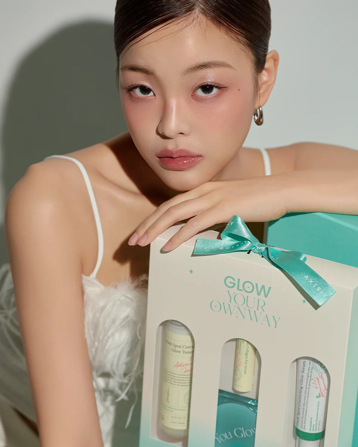 Glow Your Own Way Beauty Box