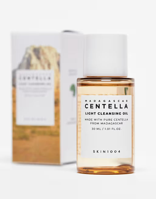 Madagascar Centella Light Cleansing Oil