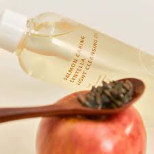 Salmon Caring Centella Light Cleansing Oil [250ml]