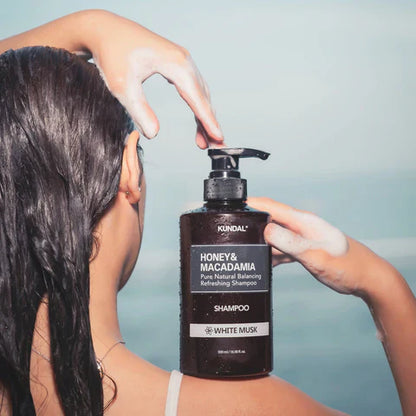 Honey &amp; Macadamia Pure Natural Balancing Refreshing Shampoo [500ml]