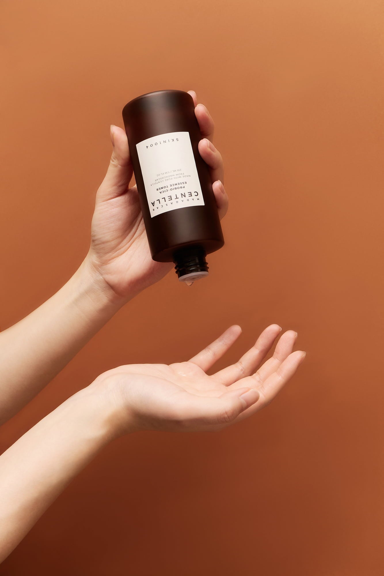 Madagascar Centella Probio-Cica Essence Toner [210ml]