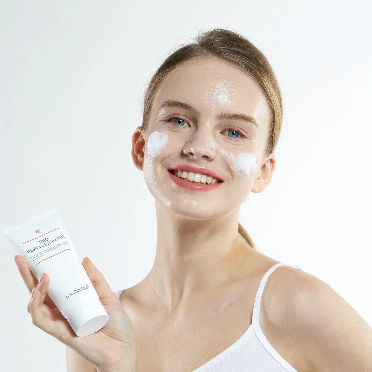 Red Foam Cleanser [120ml]