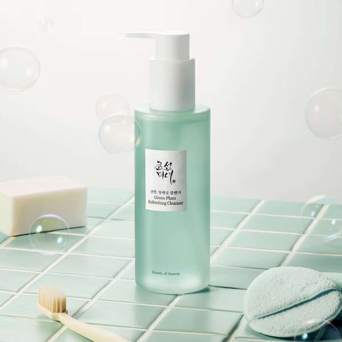 Green Plum Refreshing Cleanser [200ml] (EU)