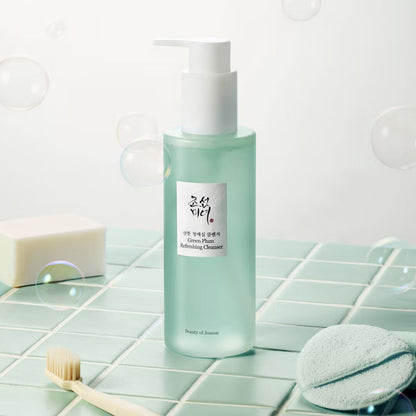 Green Plum Refreshing Cleanser [200ml] (EU)